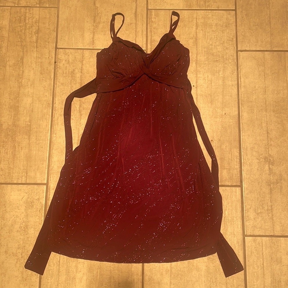 Cute maroon sparkly dress